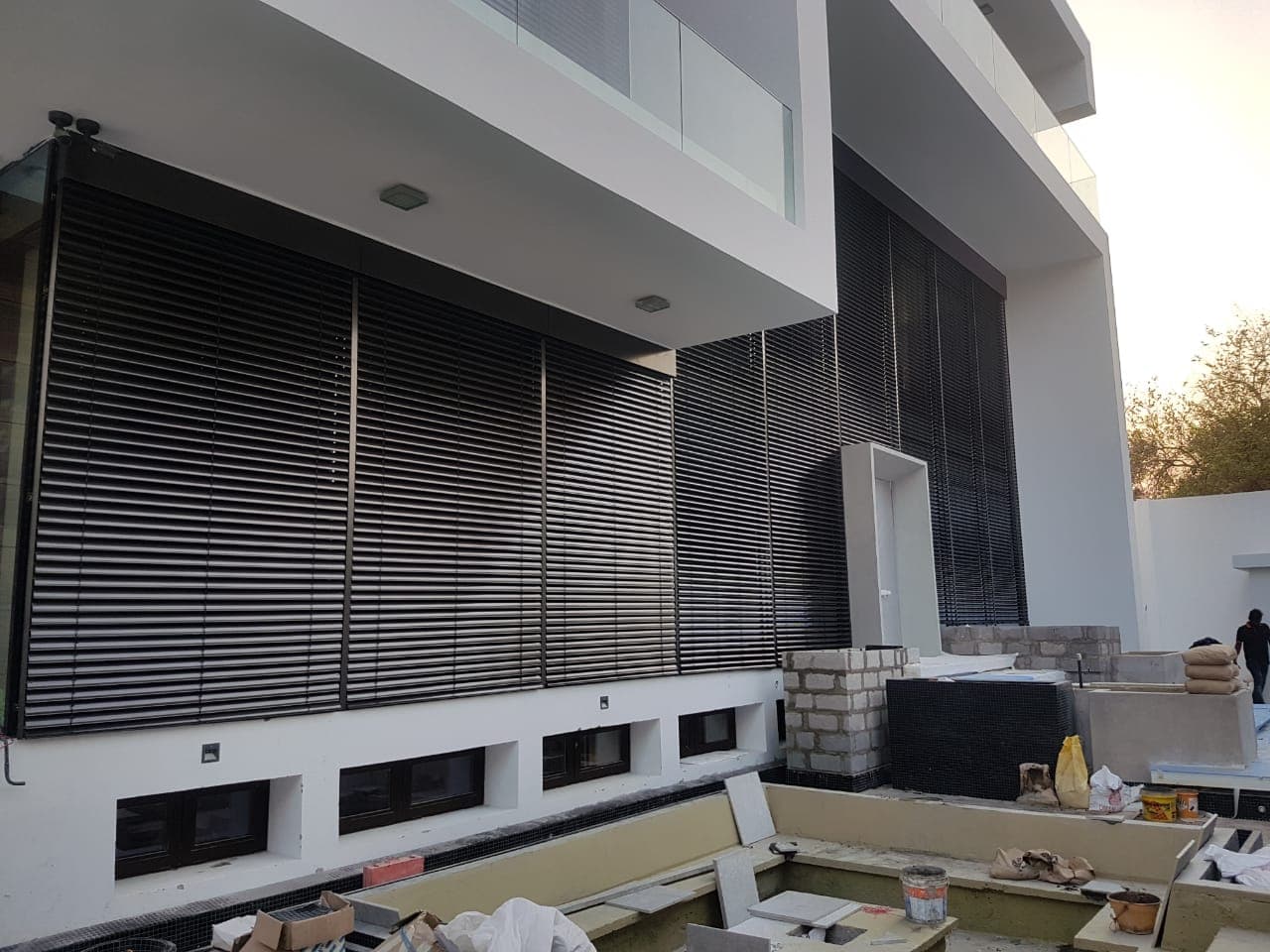 EXTERNAL VENETIAN BLINDS photograph 2