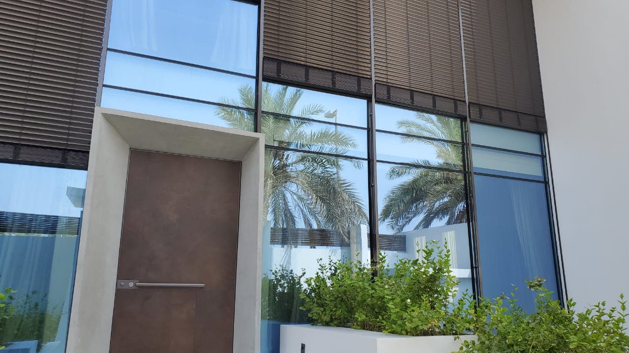 EXTERNAL VENETIAN BLINDS photograph 8