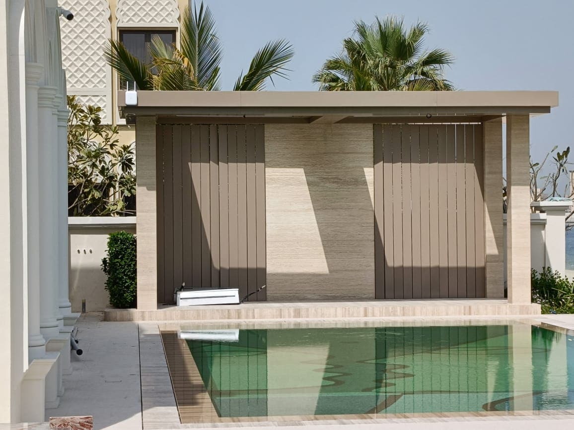 MOTORIZED PERGOLAS photograph 3