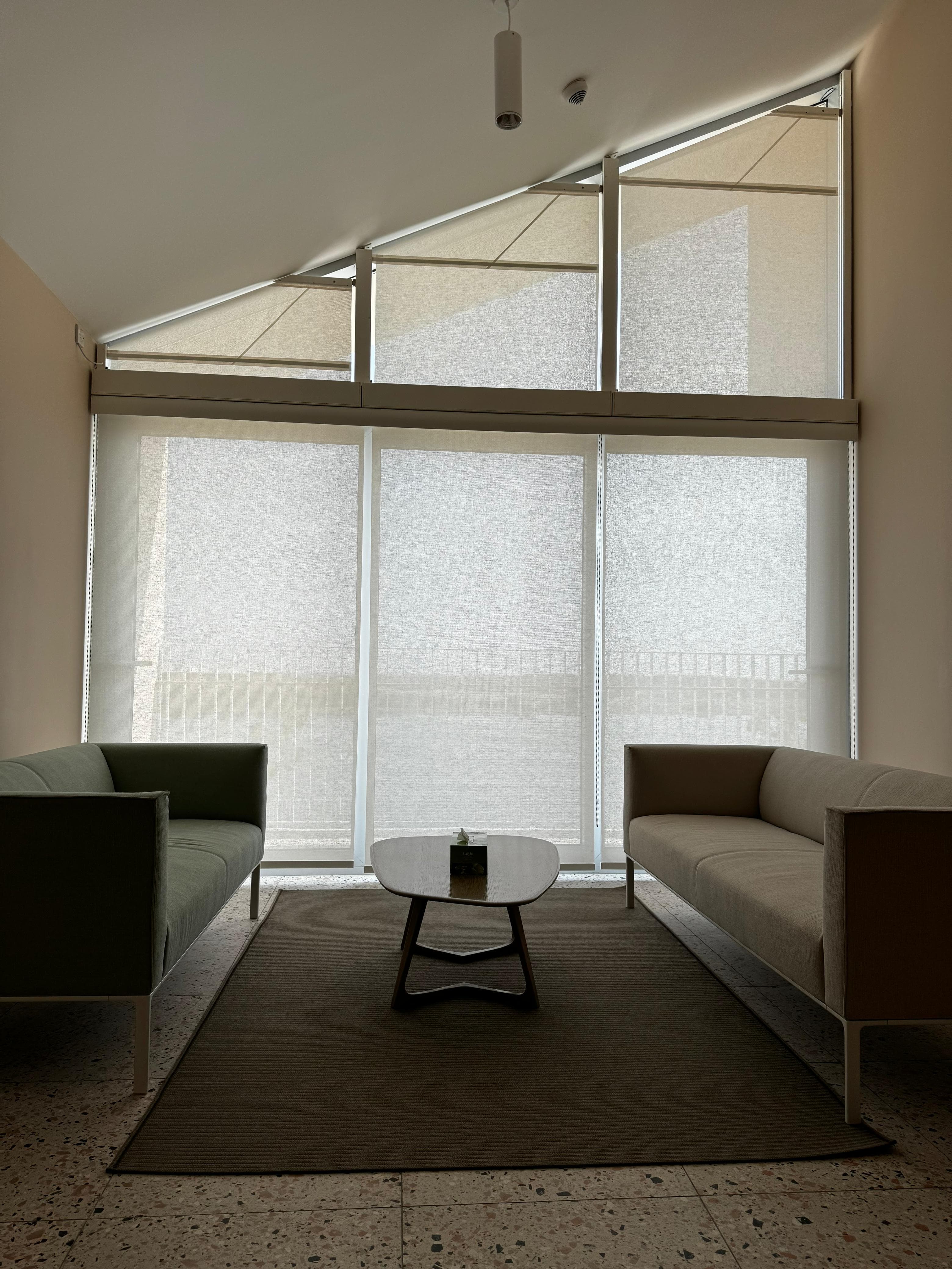 TRIANGULAR SHADES photograph 5